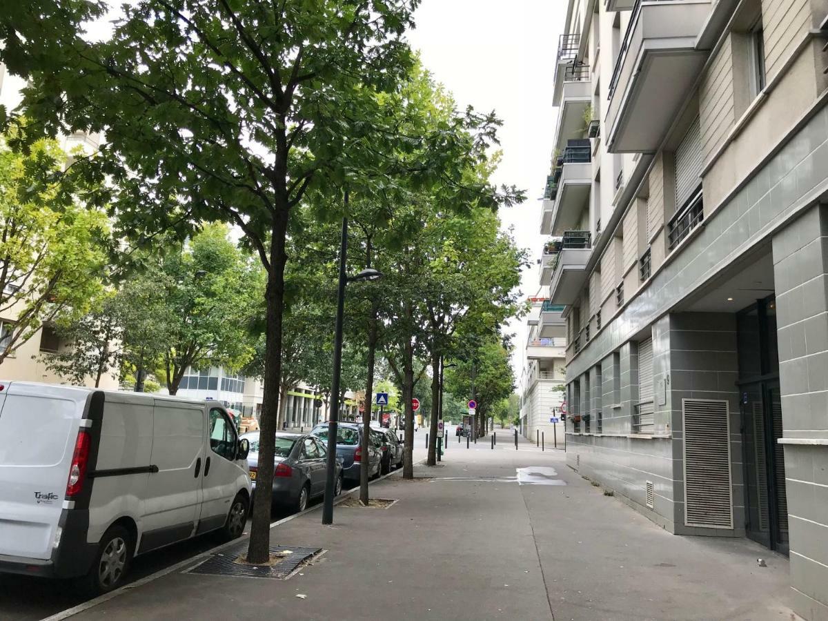 F2 Paris 10Eme Gare Du Nord - Stade De France - Parking Saint-Denis  Exterior photo